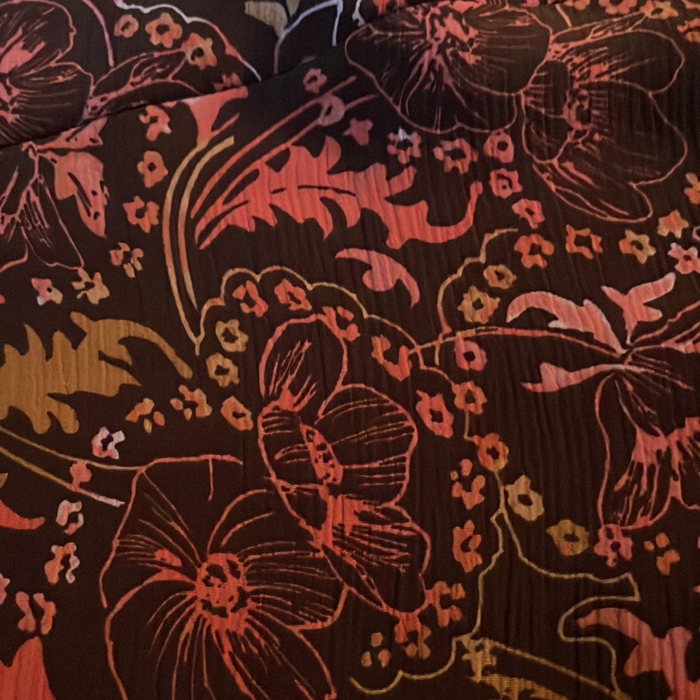 Woman’s size 16 Belongings print skirt .